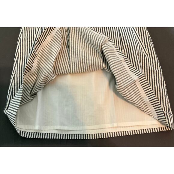 Banana Republic Women's Lined Skirt Sz 8 Denim Blue Seersucker Pleated Pockets - Picture 6 of 10